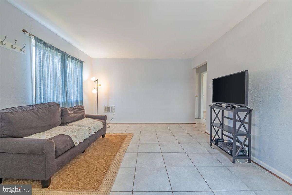 251 KENT DRIVE