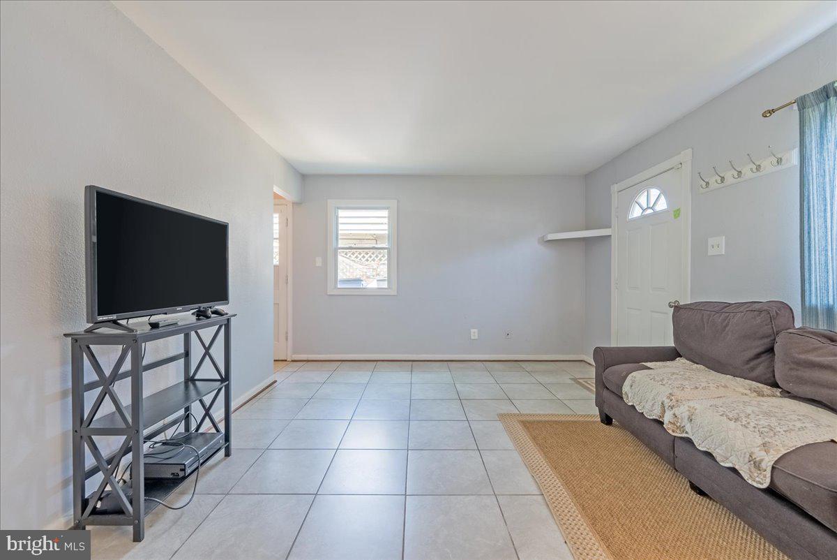 251 KENT DRIVE