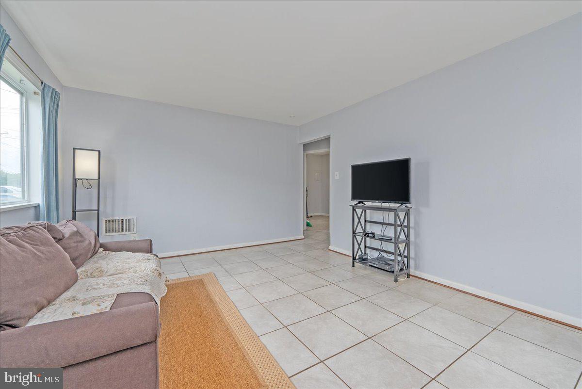 251 KENT DRIVE