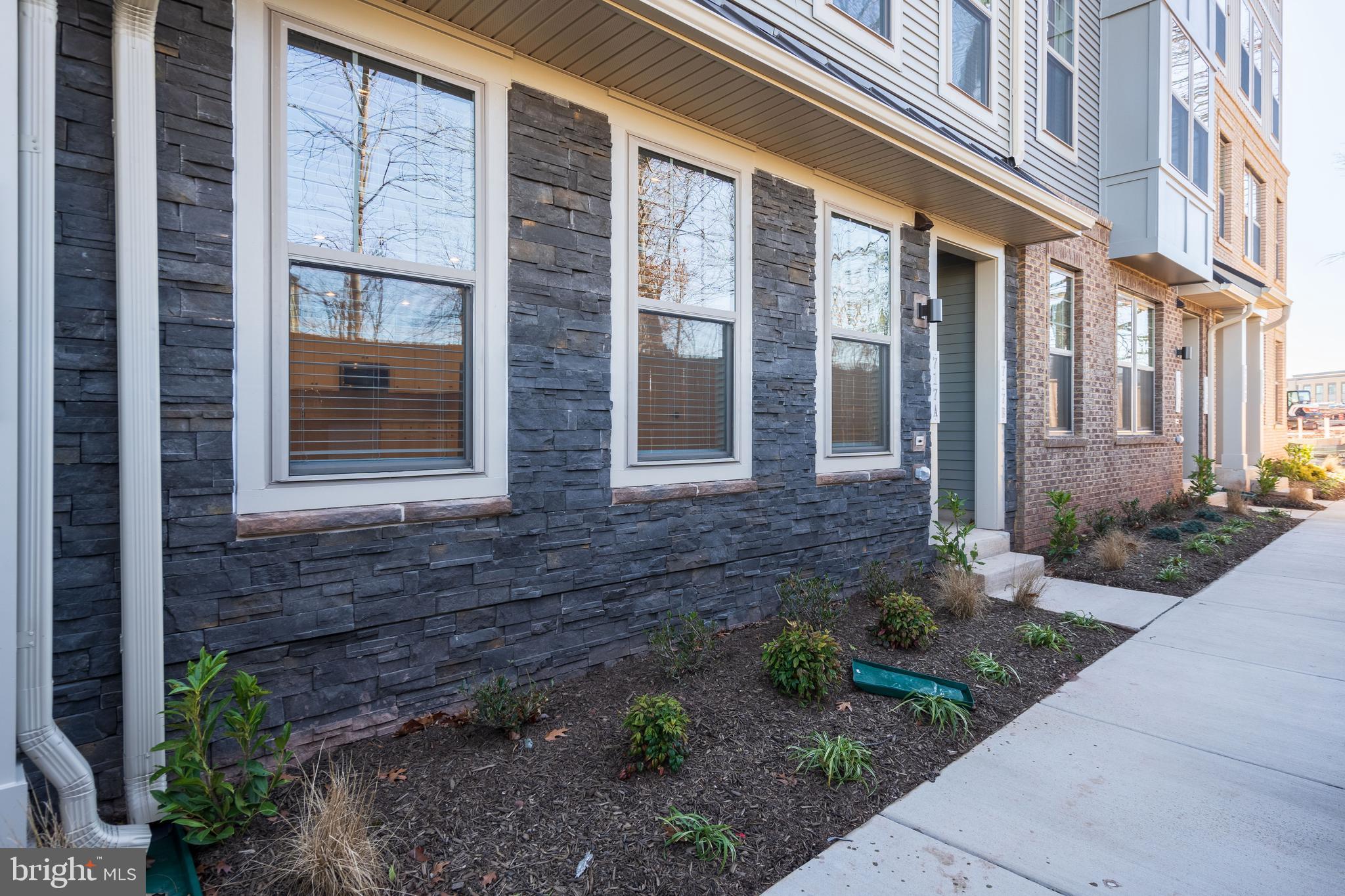 717 Thomas Lane Unit: A