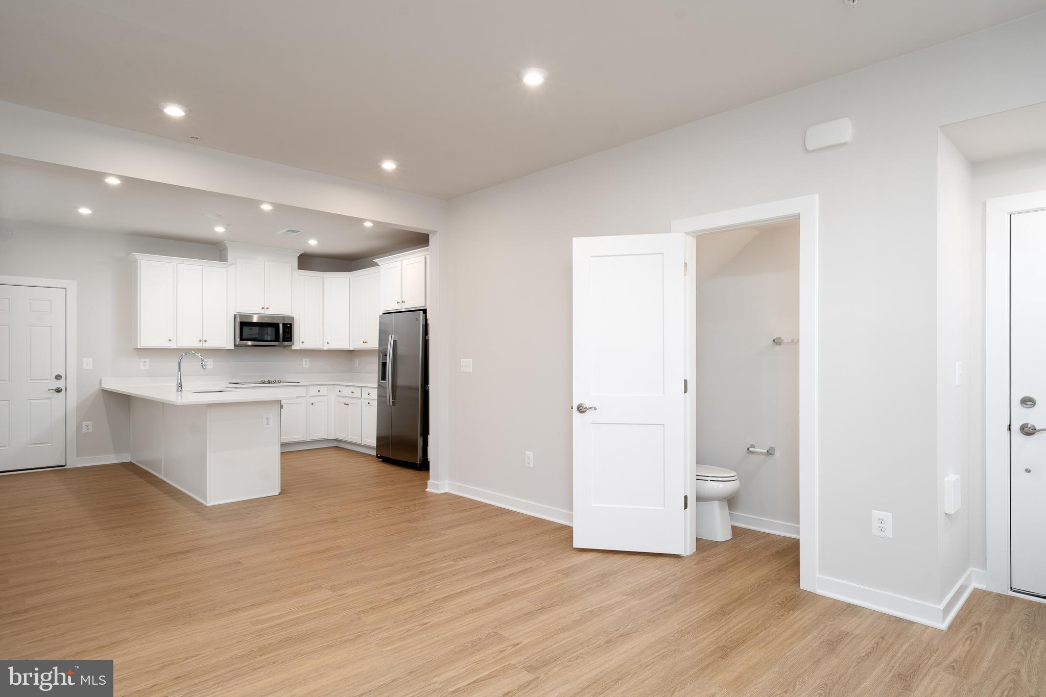 717 Thomas Lane Unit: A