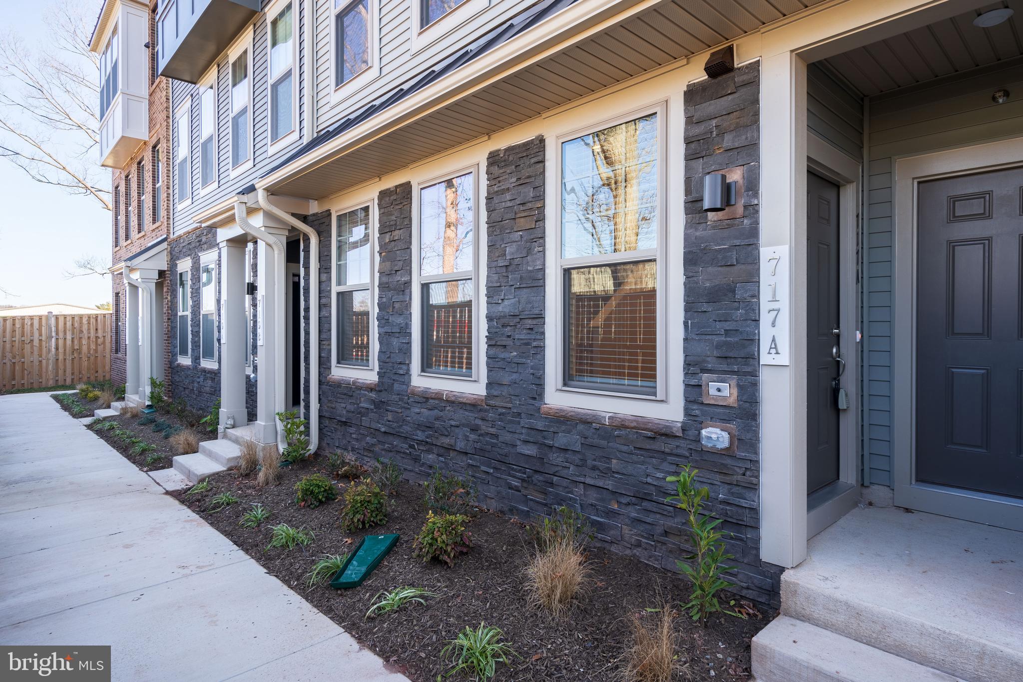 717 Thomas Lane Unit: A
