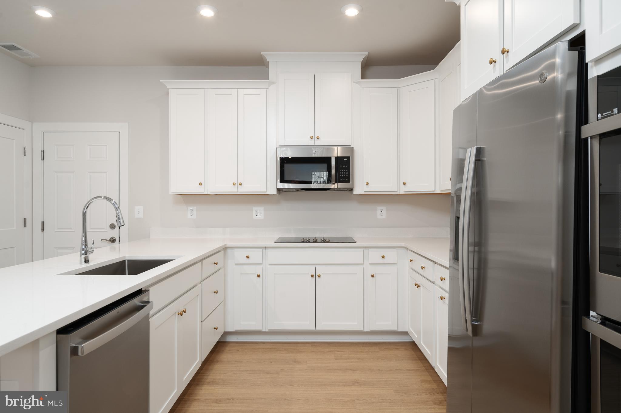 717 Thomas Lane Unit: A
