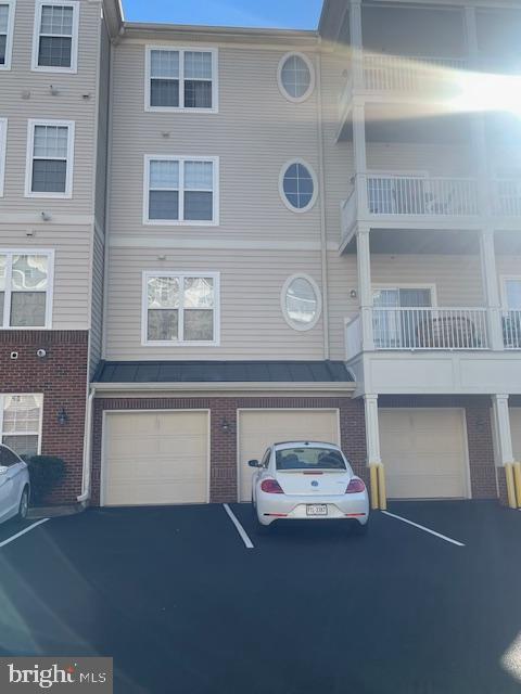 9711 Handerson Pl #Unit 301
