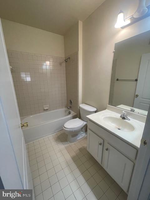9711 Handerson Pl #Unit 301