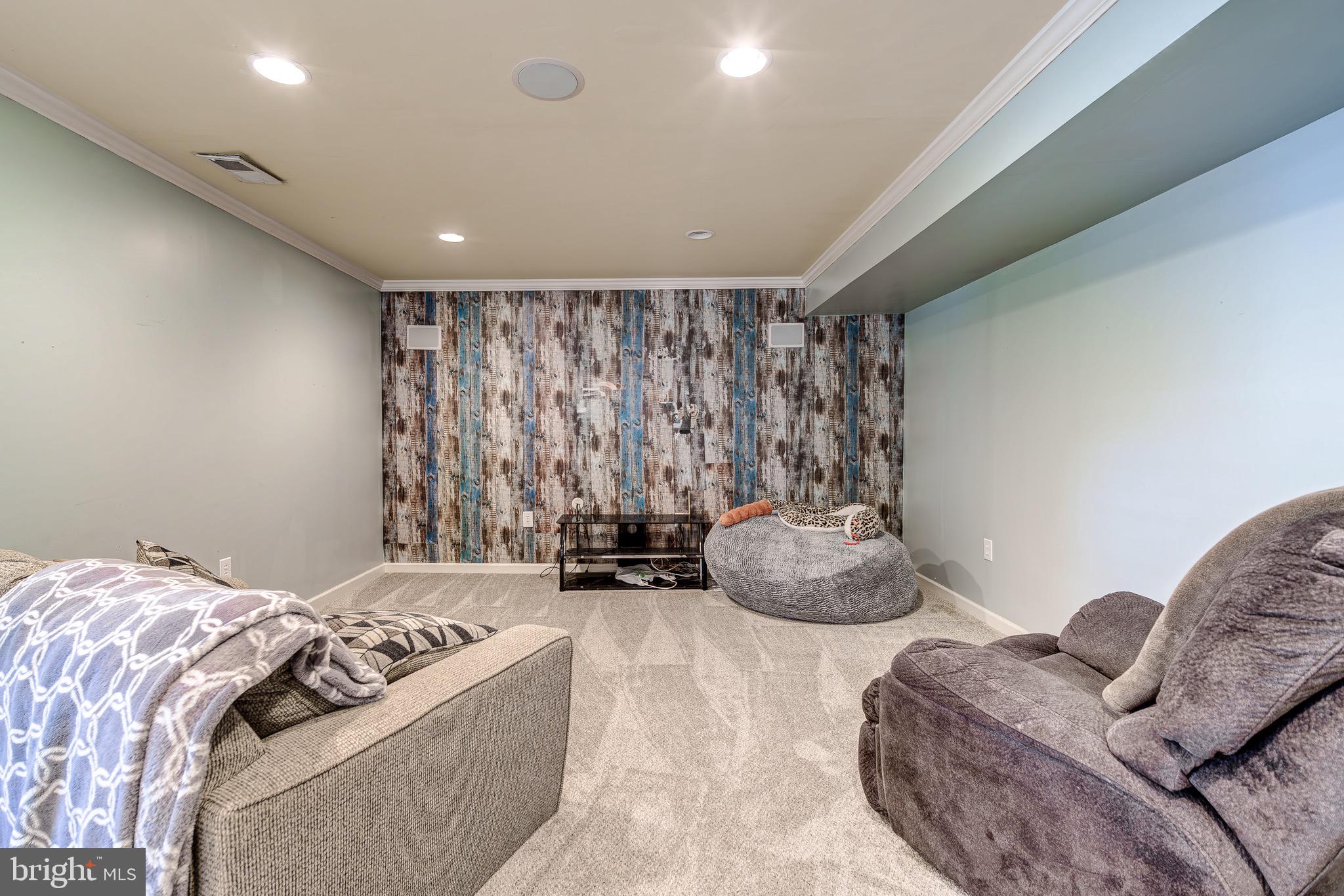 9403 Sonia Ct