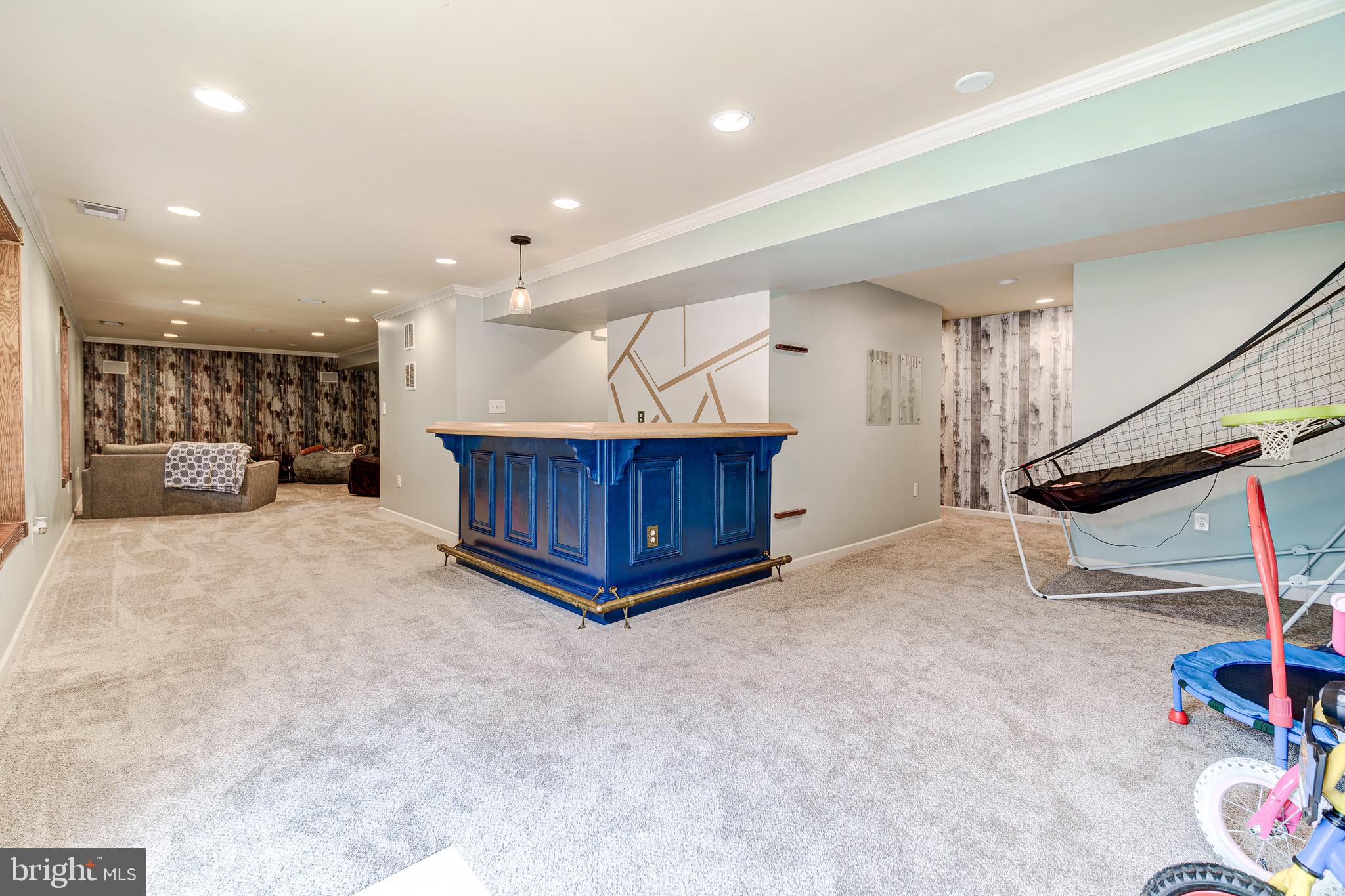 9403 Sonia Ct
