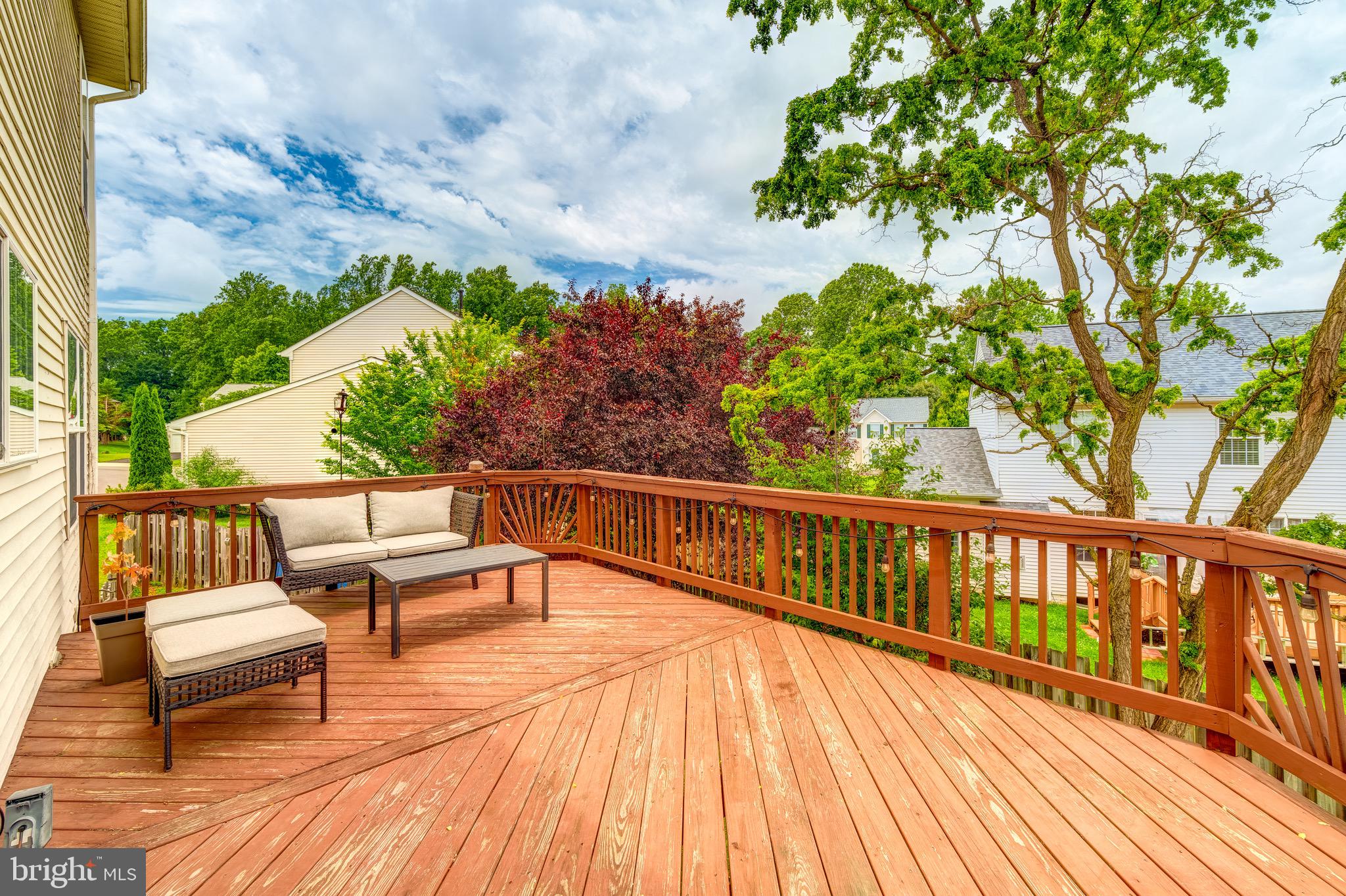 9403 Sonia Ct