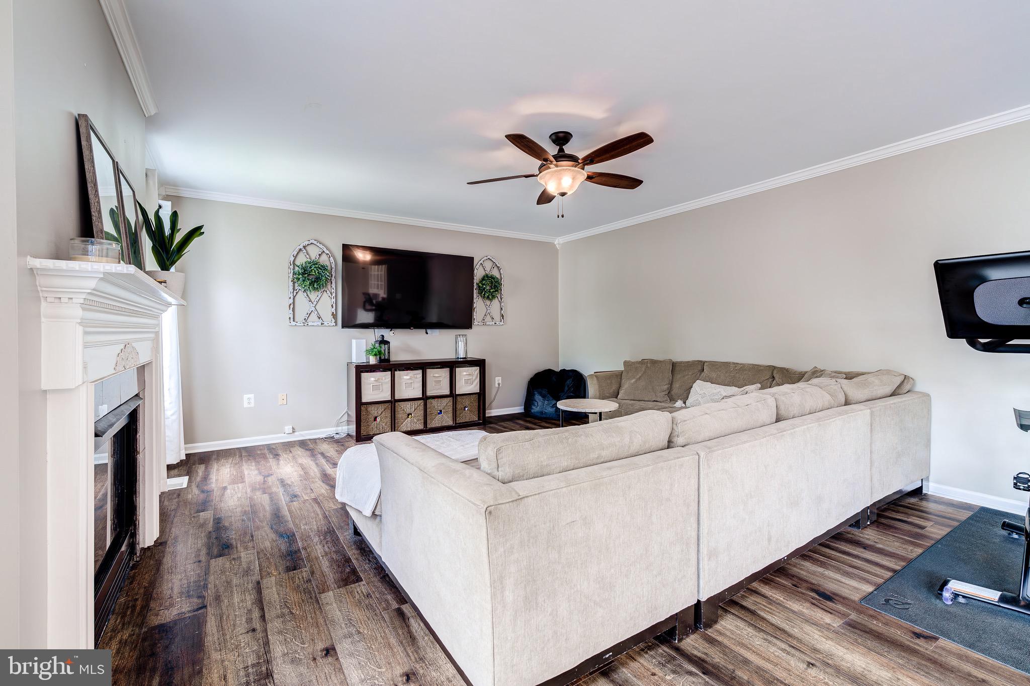 9403 Sonia Ct
