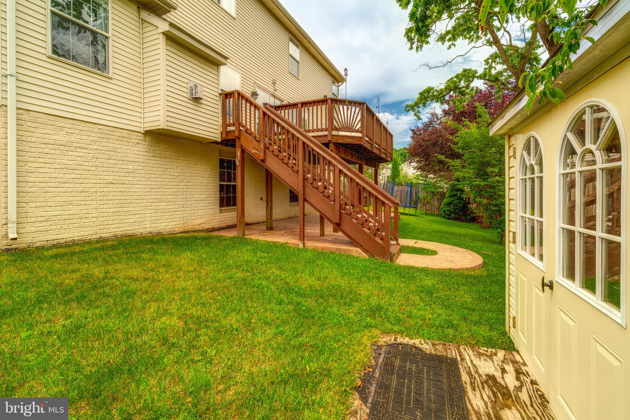 9403 Sonia Ct