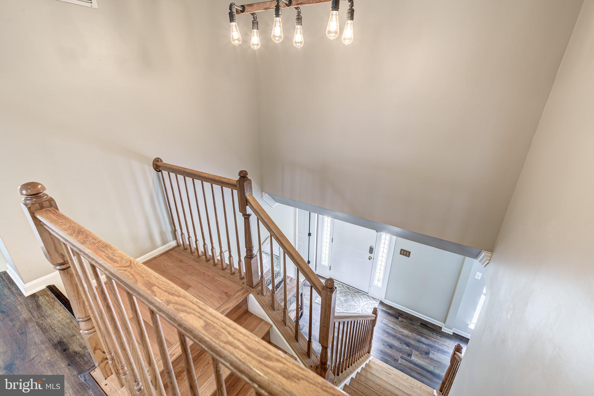 9403 Sonia Ct