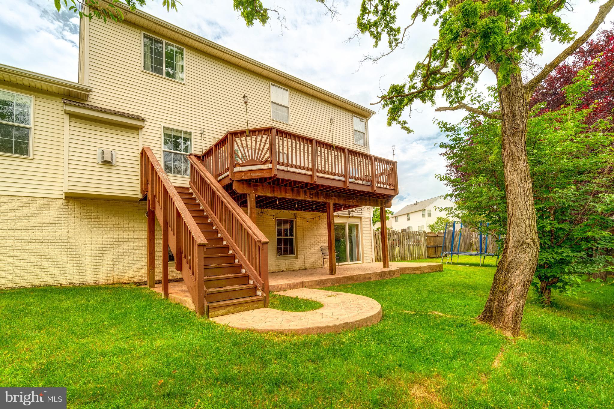 9403 Sonia Ct