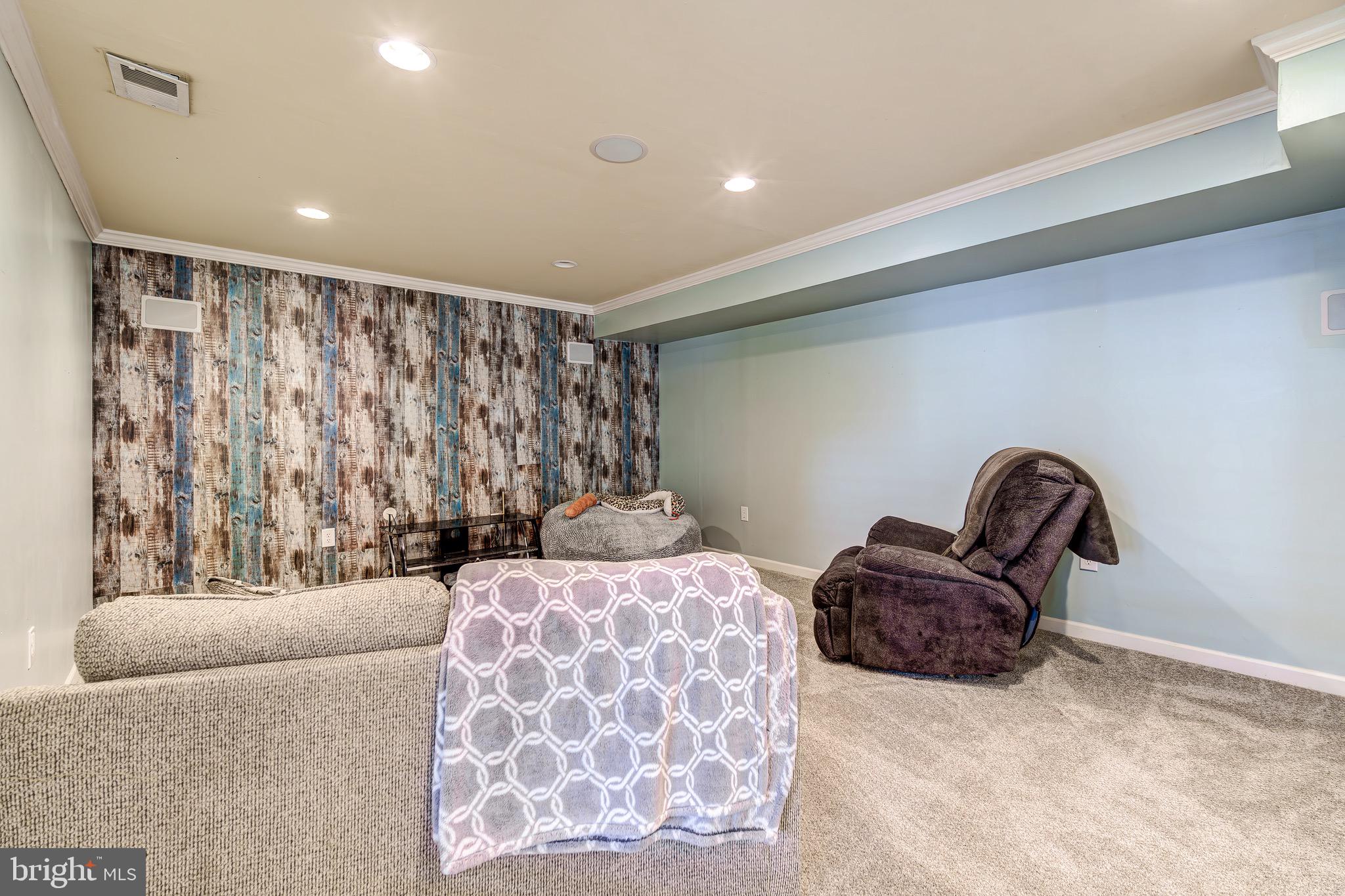 9403 Sonia Ct