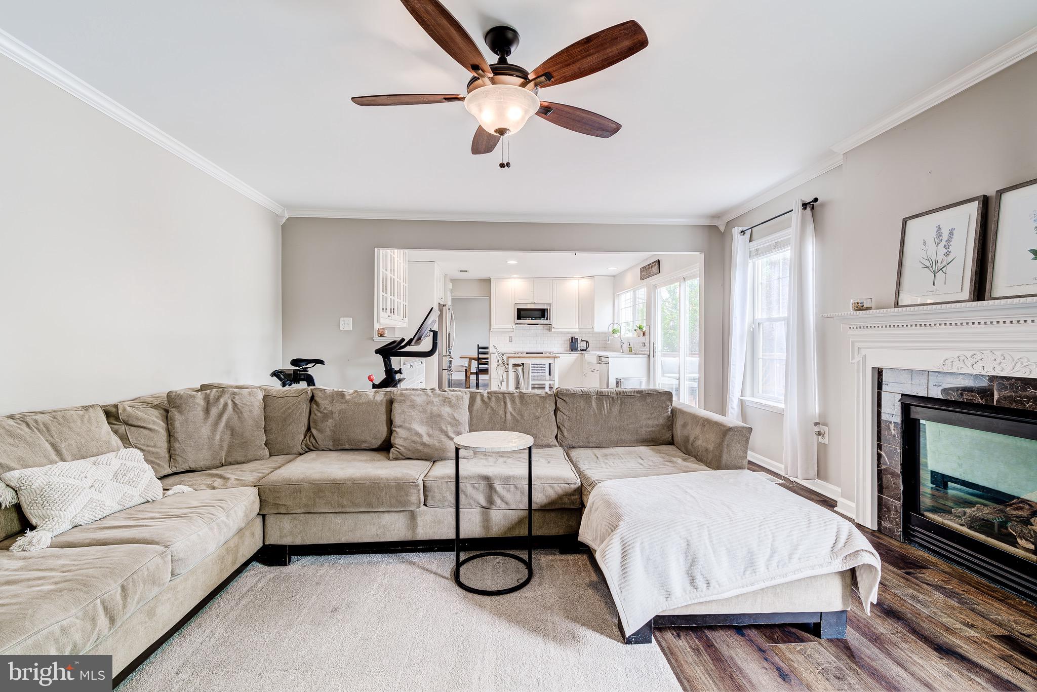 9403 Sonia Ct