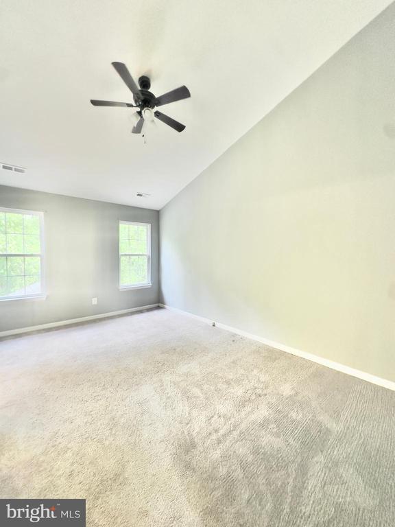 9464 BLACK HAWK CT