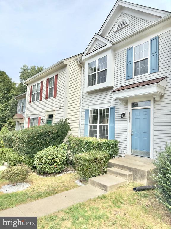 9464 BLACK HAWK CT