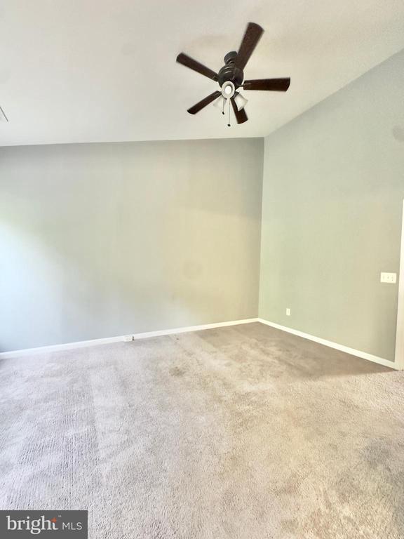 9464 BLACK HAWK CT