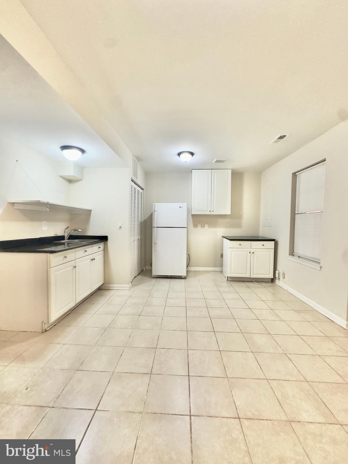 9464 BLACK HAWK CT