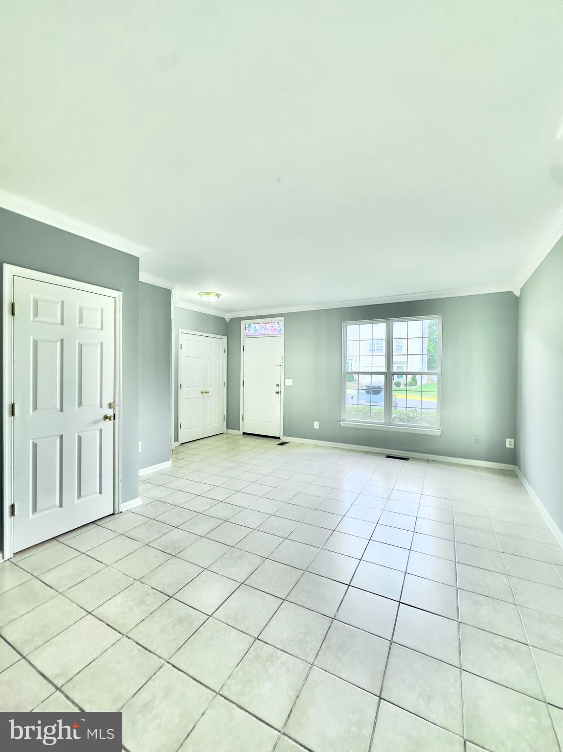 9464 BLACK HAWK CT