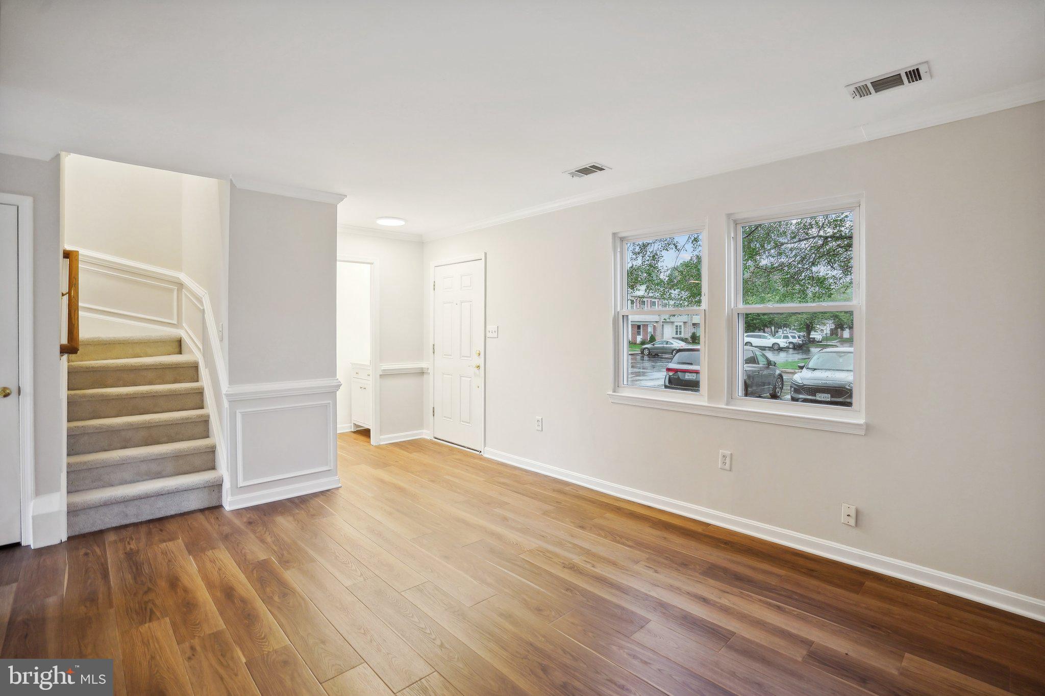 8301 Sunnyside Ct
