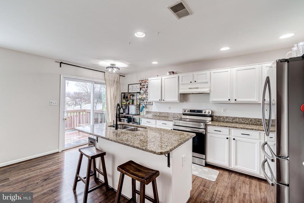 9433 Lanae Ln