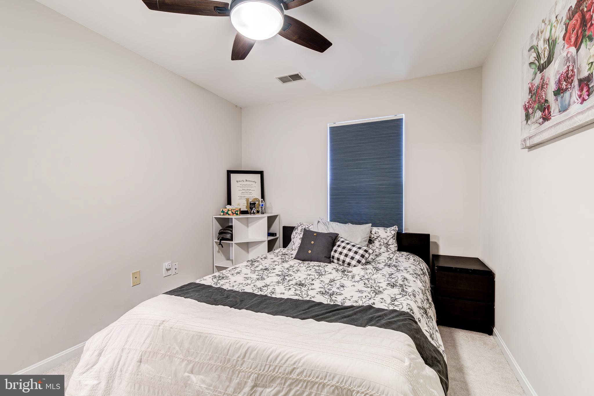 9433 Lanae Ln