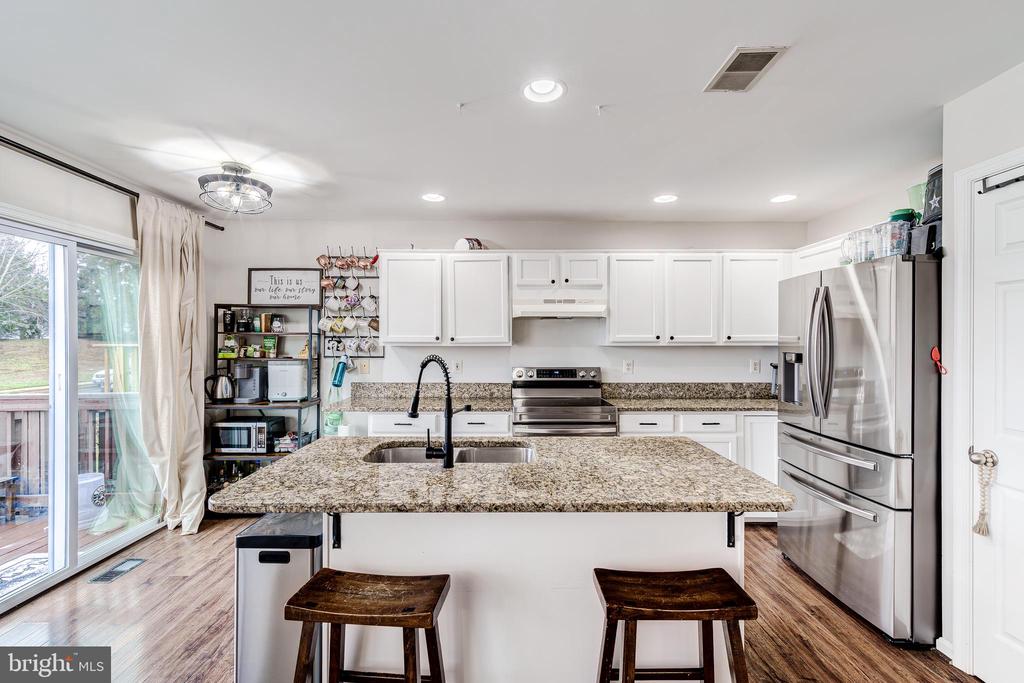 9433 Lanae Ln