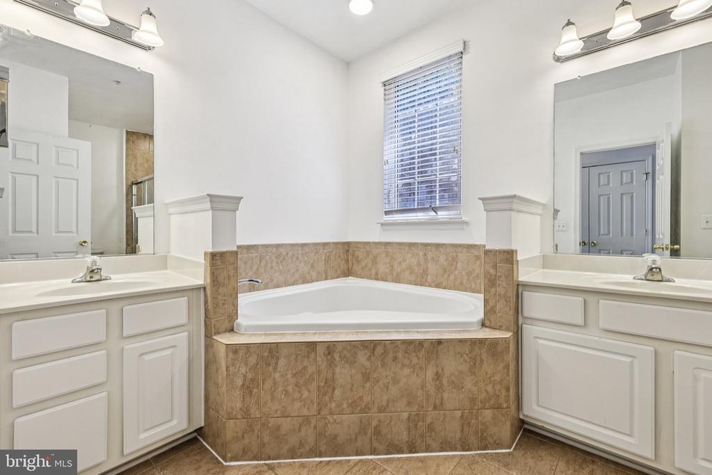 9587 Wheats Way