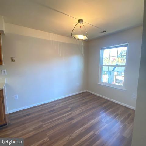 319 MOSEBY COURT E
