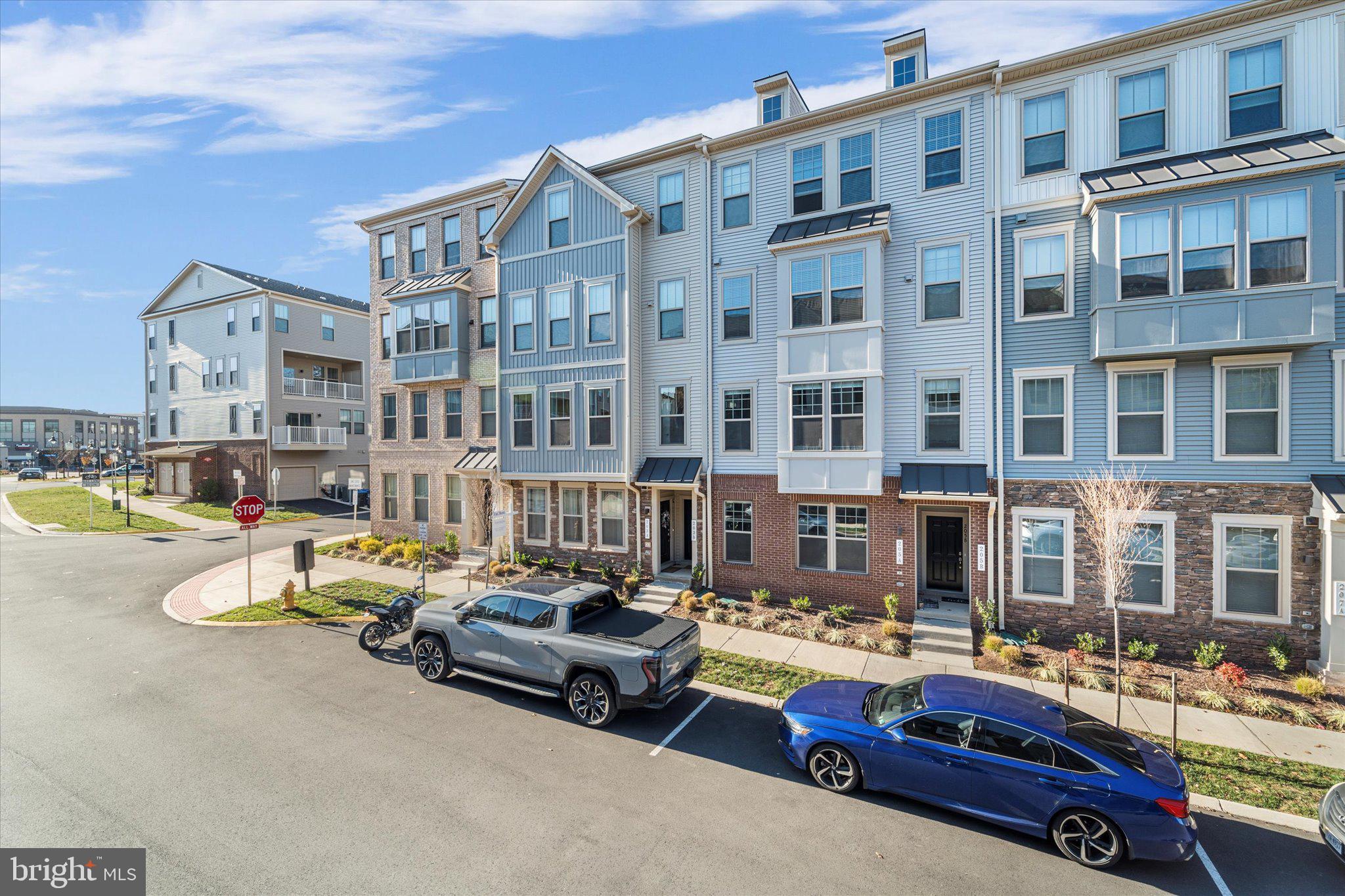 203 PARK CENTRAL TERRACE