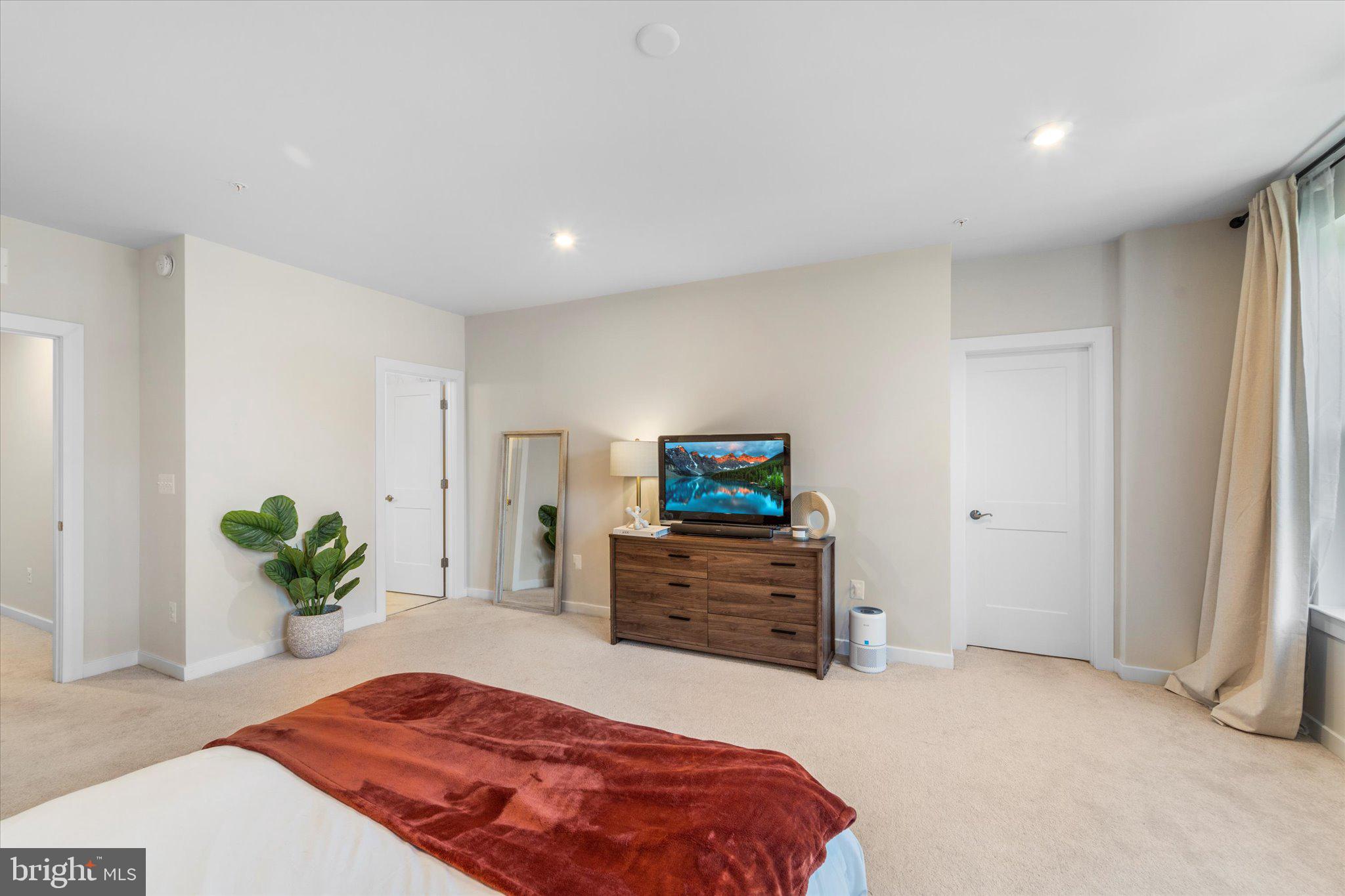 203 PARK CENTRAL TERRACE