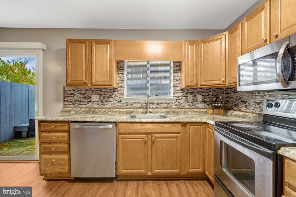 8667 MADERA COURT