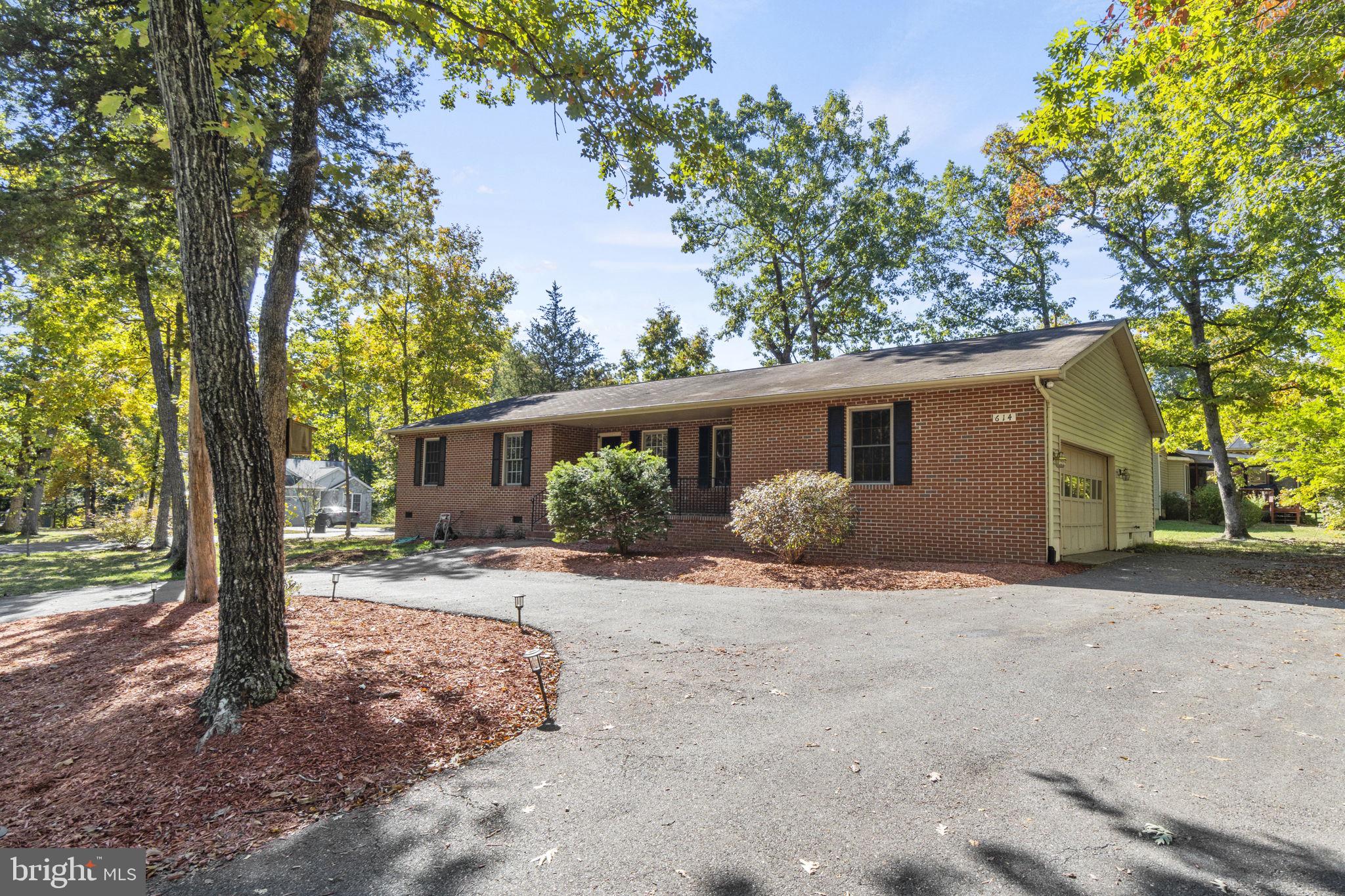 614 Liberty Blvd