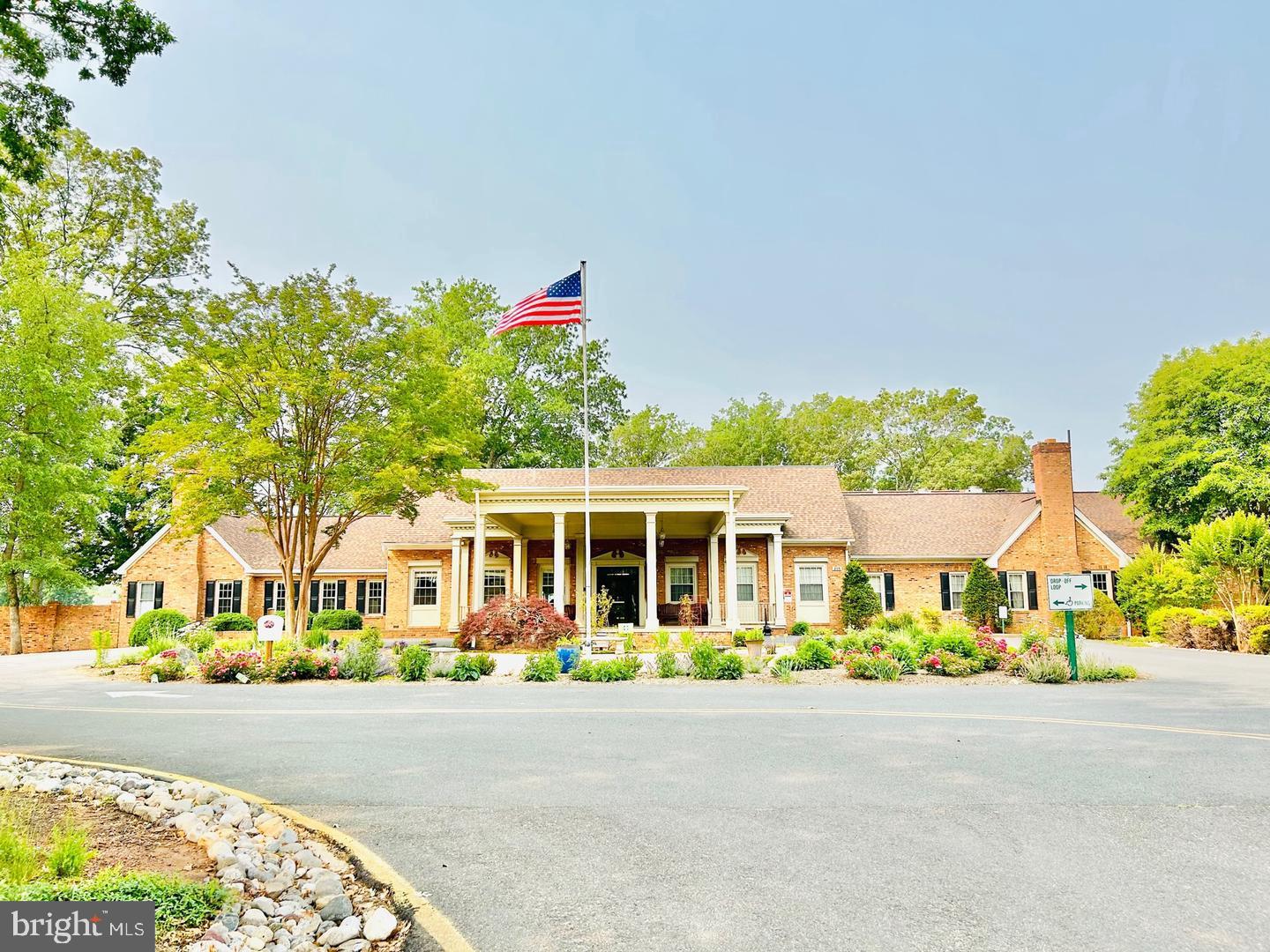 614 Liberty Blvd