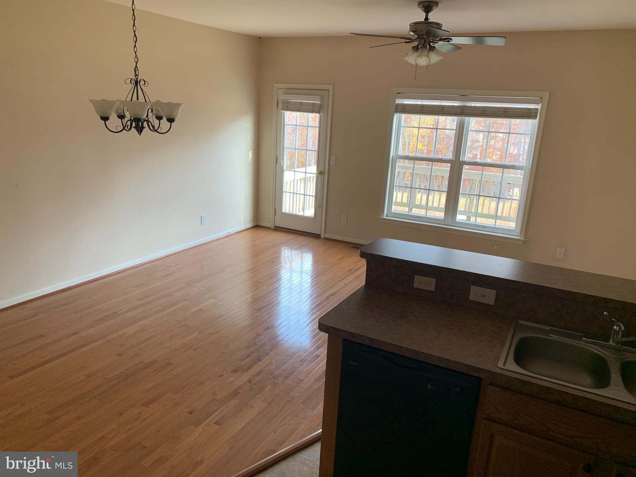 35152 Sara COURT