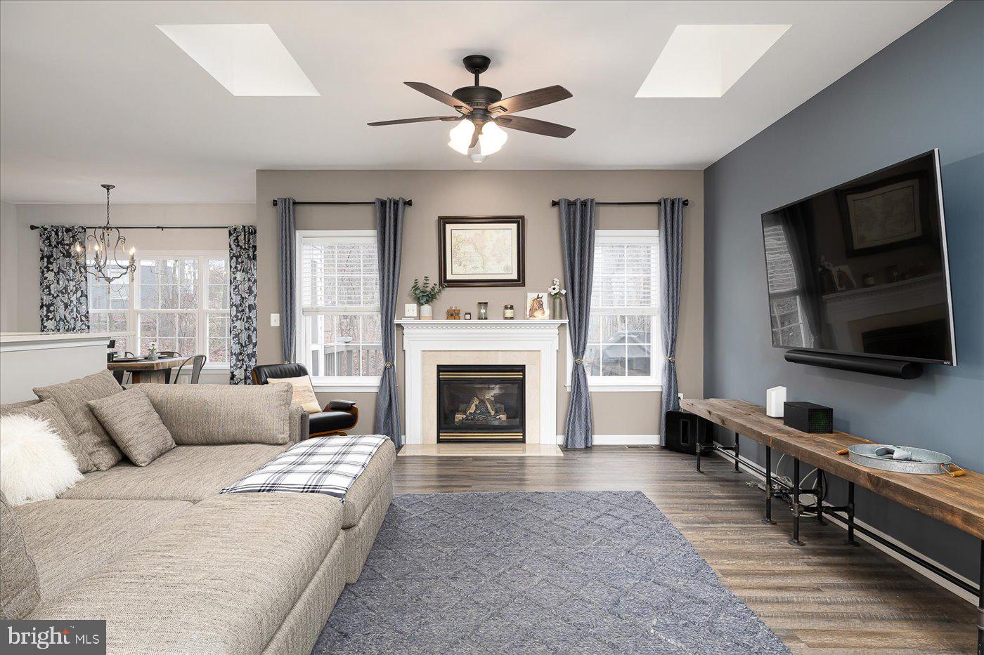 115 Ashlawn COURT