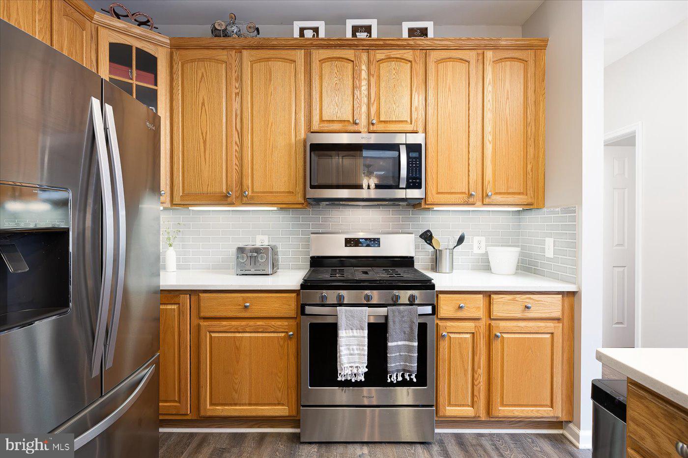 115 Ashlawn COURT
