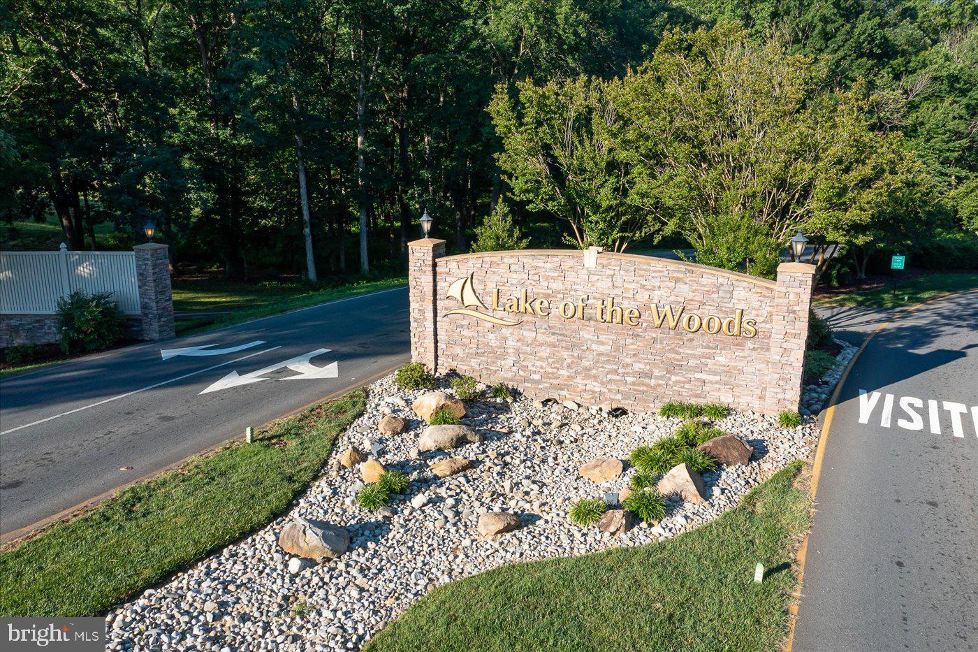 115 Ashlawn COURT