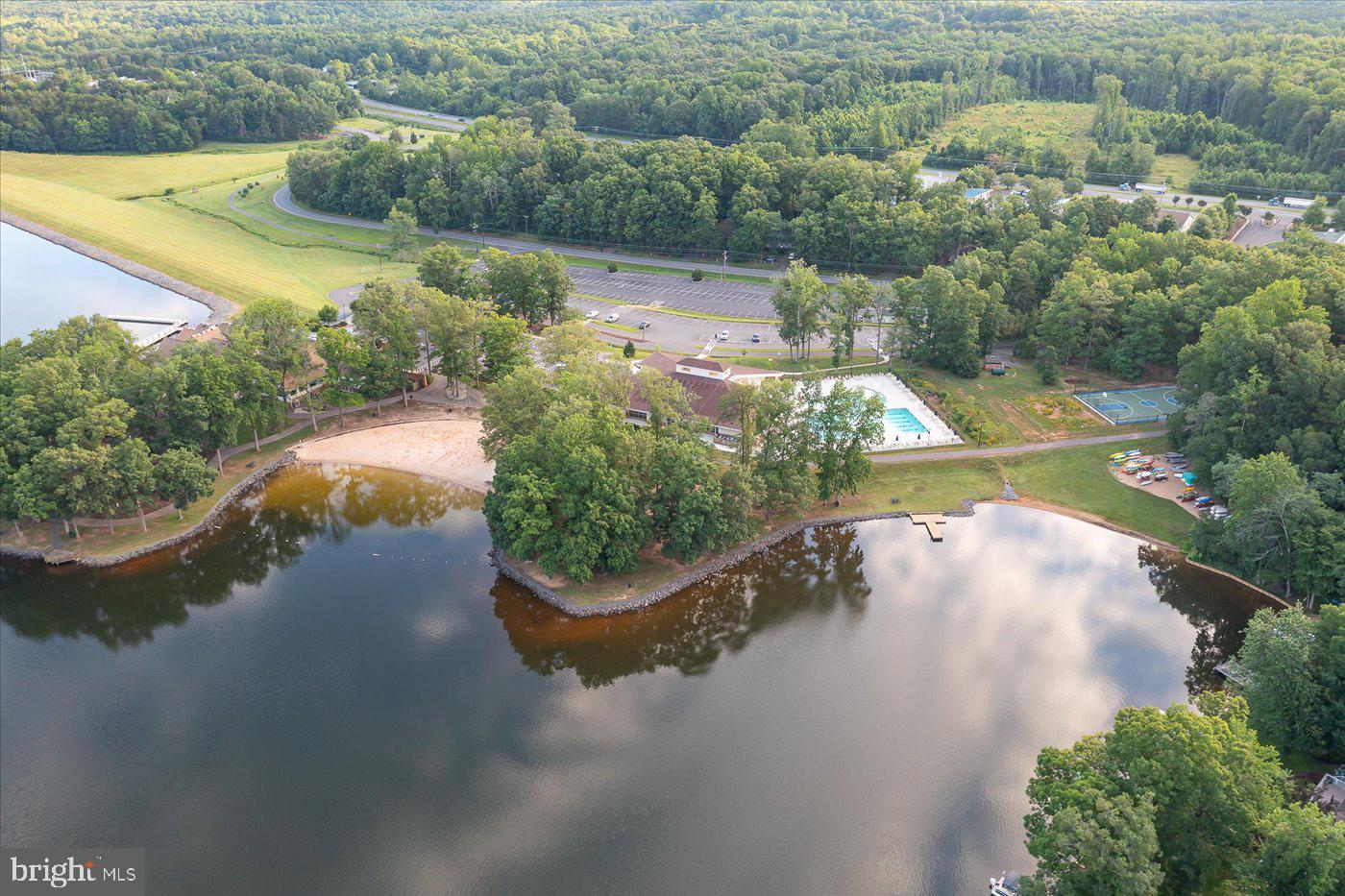 115 Ashlawn COURT