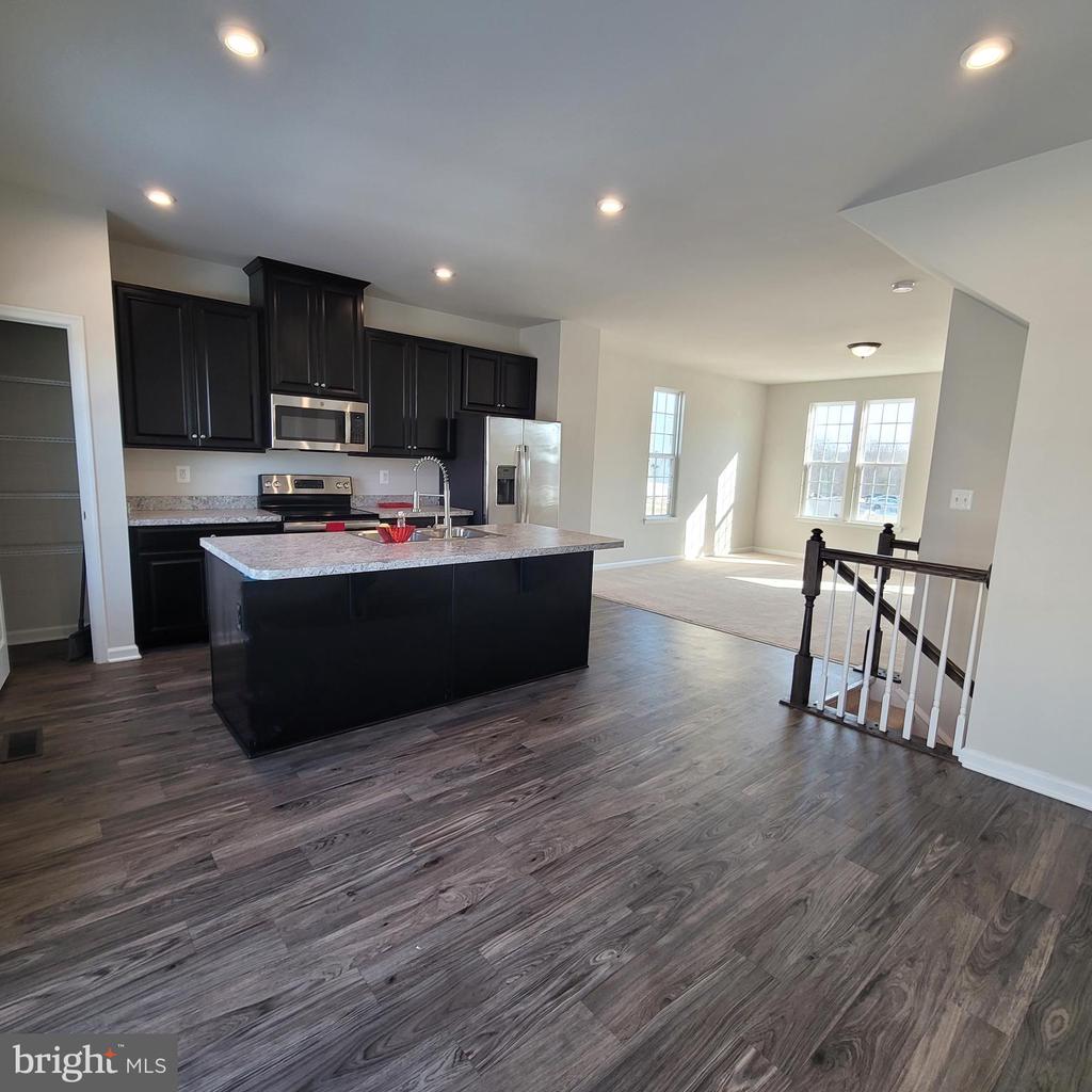 36099 FAWN LN
