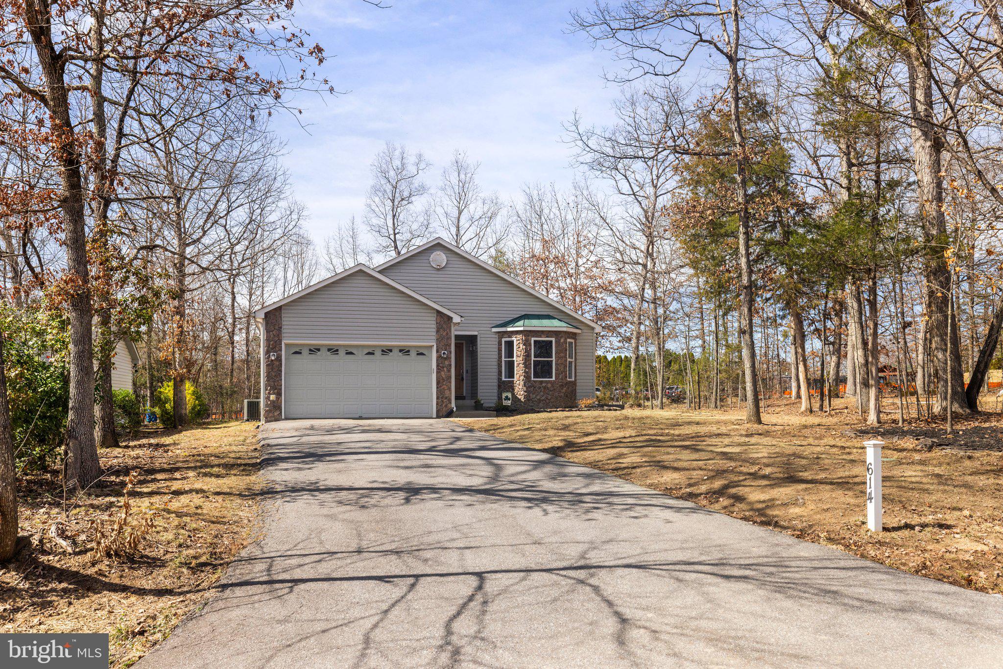 614 Yorktown Blvd