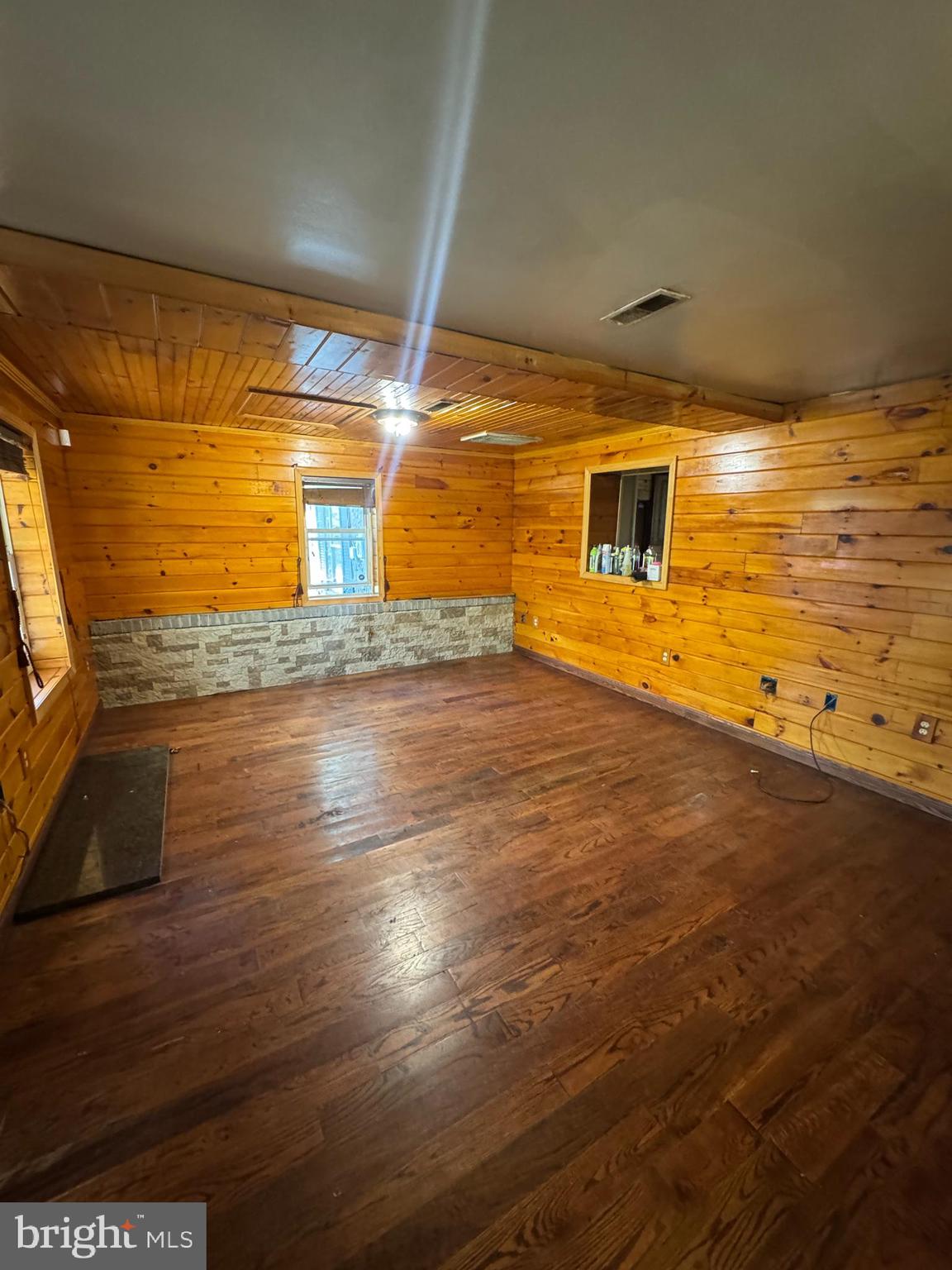 11418 Cox Mill