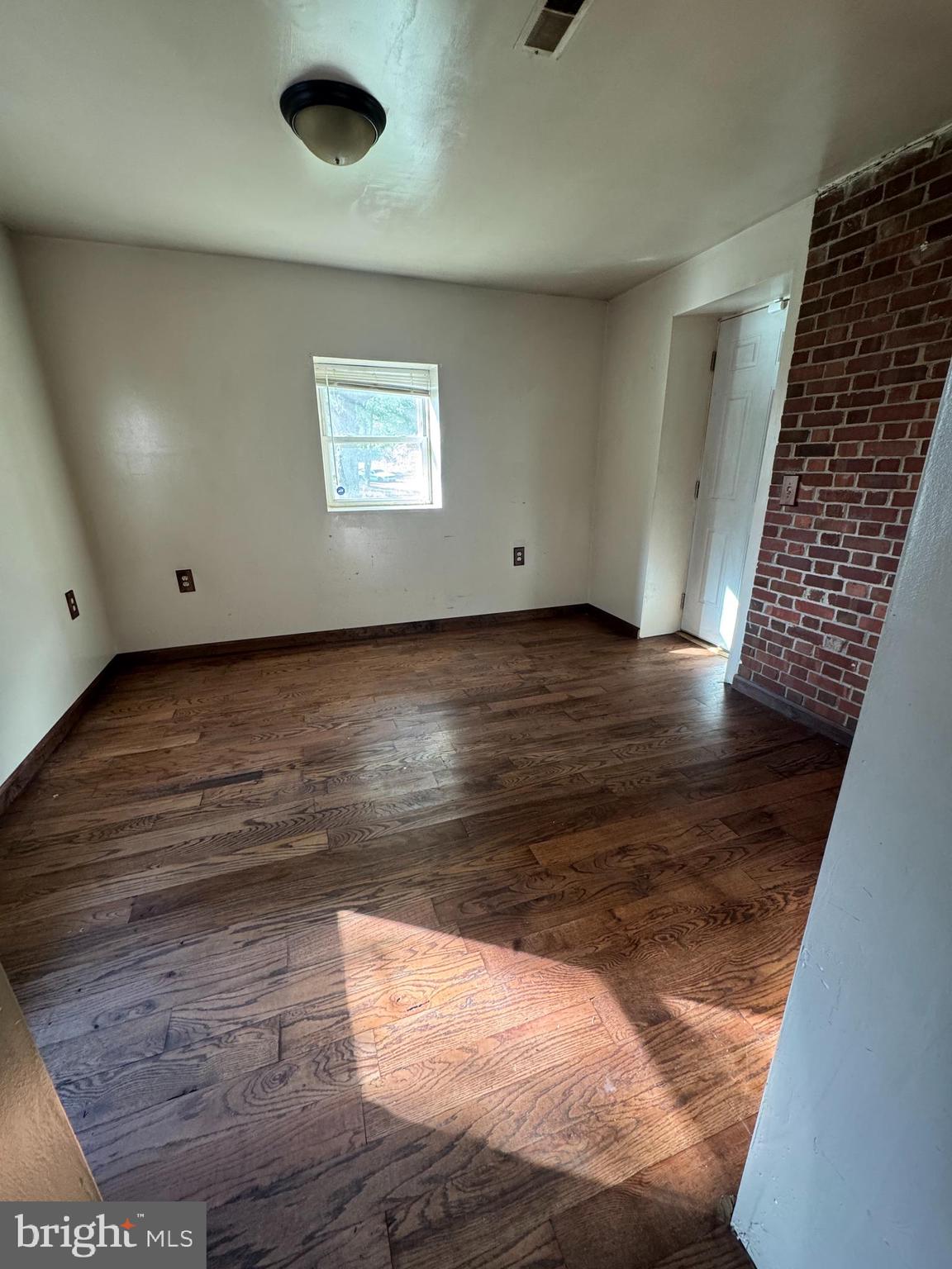 11418 Cox Mill