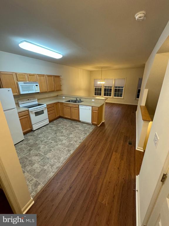 35123 SARA CT