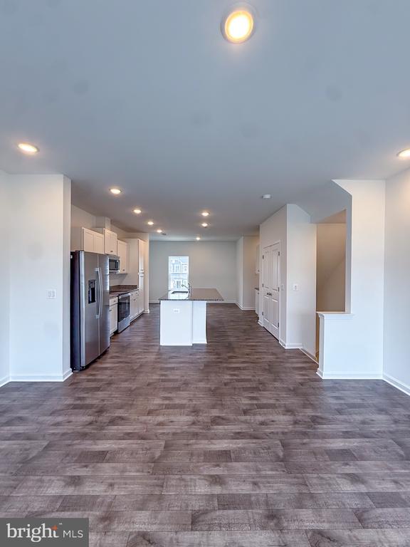 2584 COUGAR LN