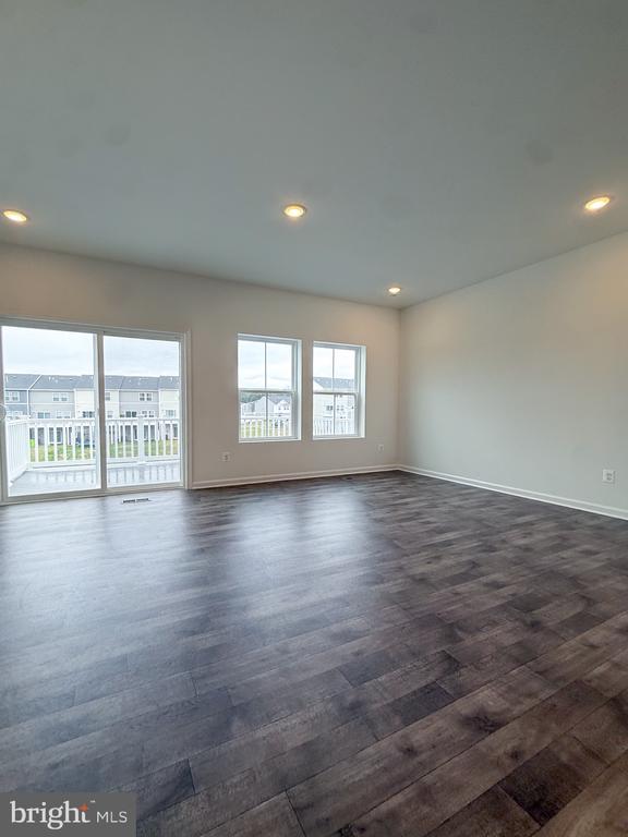 2584 COUGAR LN