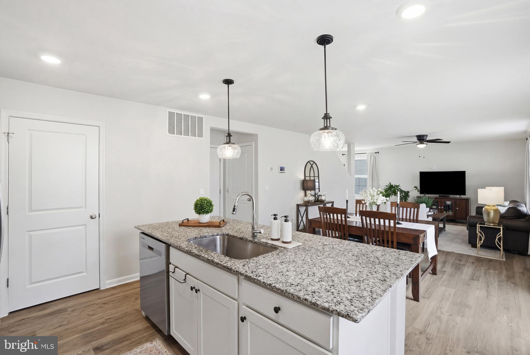 35623 PINE NEEDLE LANE