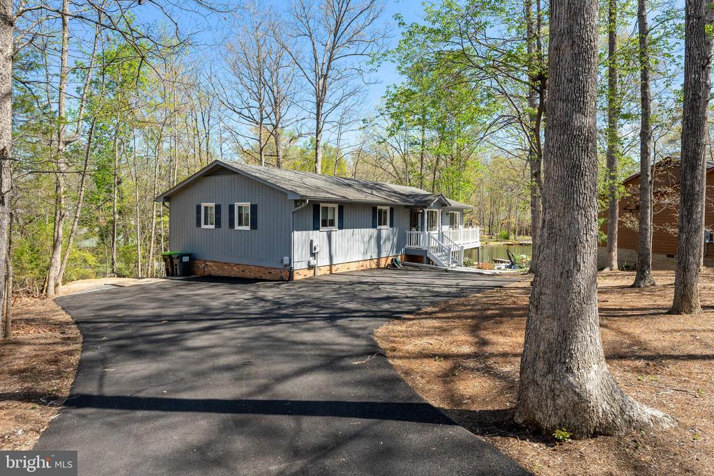 103 HILLSIDE DRIVE