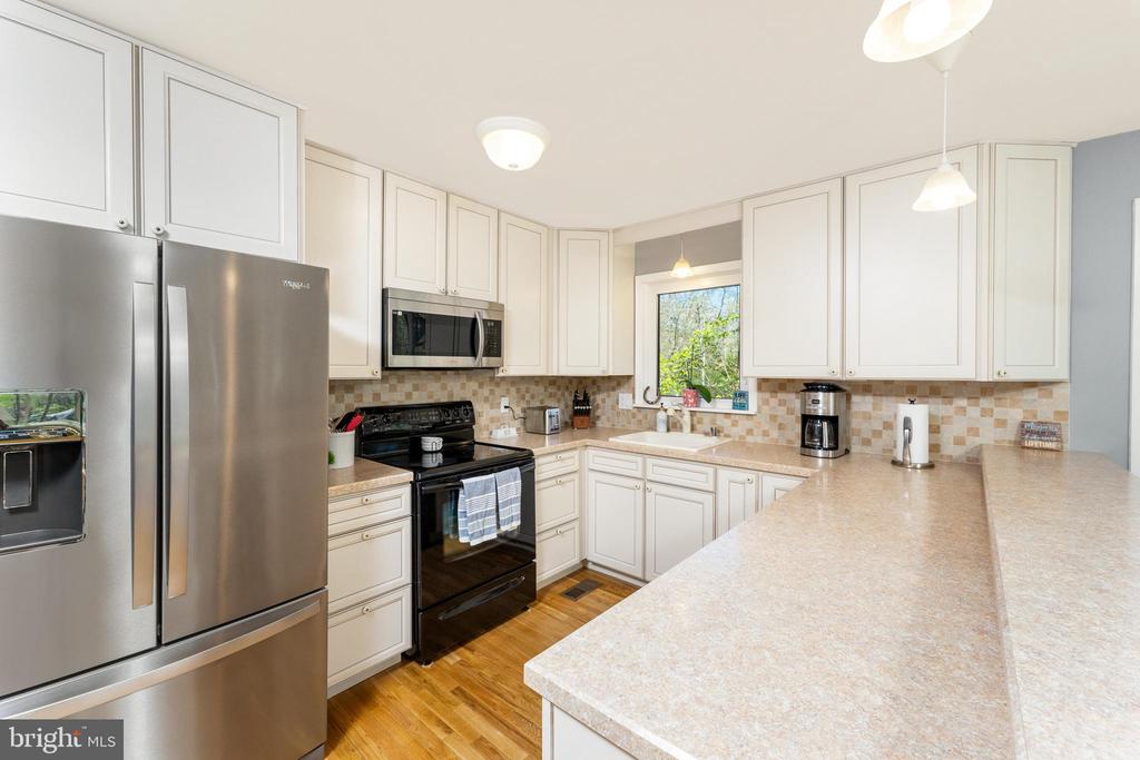 103 HILLSIDE DRIVE