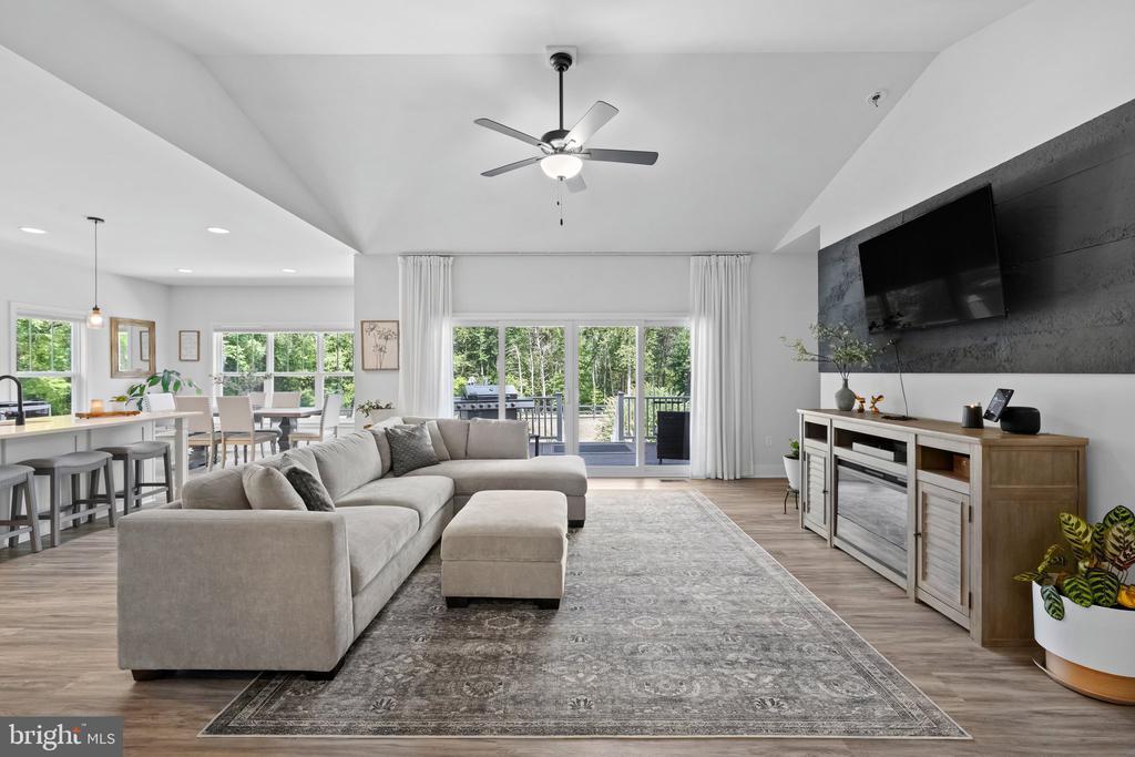 3283 FLAT RUN ROAD